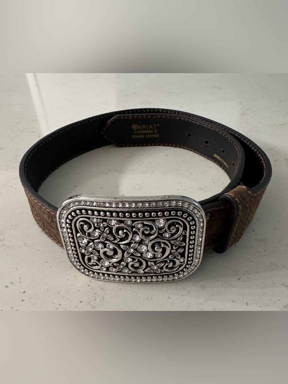 Ariat Women’s Western Rhinestone Buckle Embossed Leather Belt Size Small